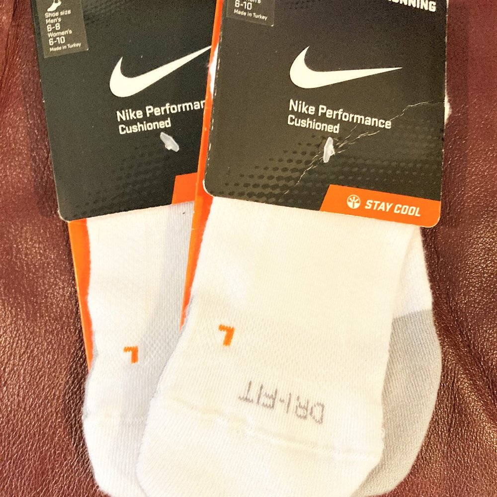 NWT Nike Socks 2 PR Athletic Run Perform SX4364 Men 6-8 8-10 Women 6-10 Low-cut